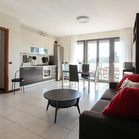 Apartment Luminoso Con Ampio Terrazzo A 10 Minuti Dalla Metro